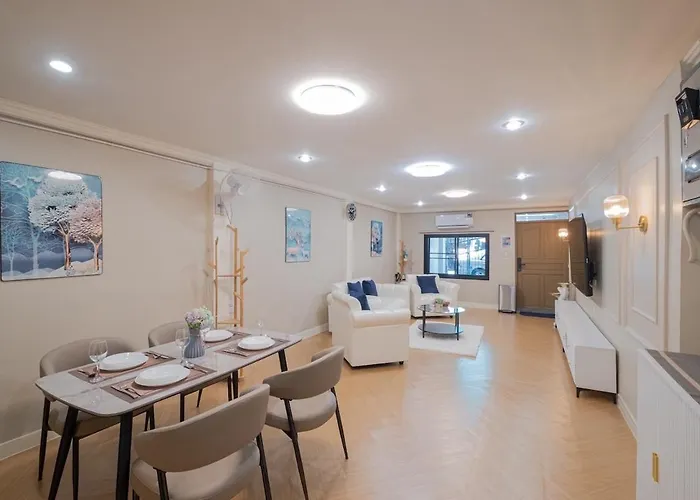 別荘 Baan Sukhumvit 101