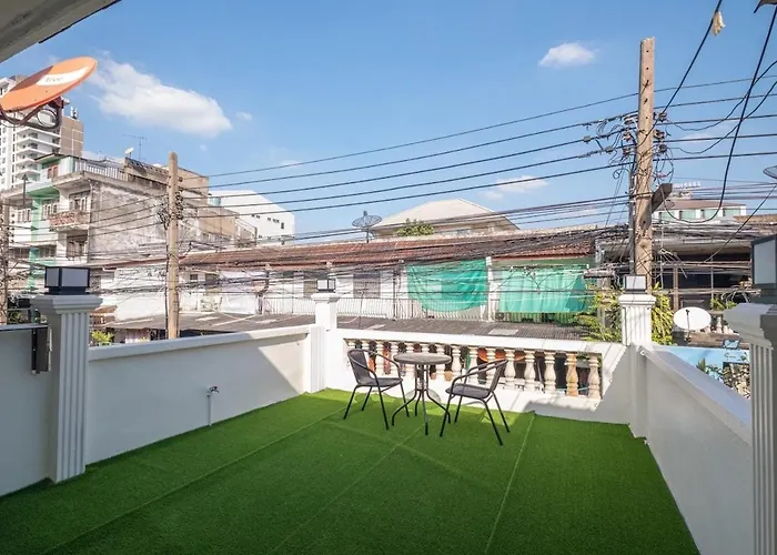 別荘 Baan Sukhumvit 101 *