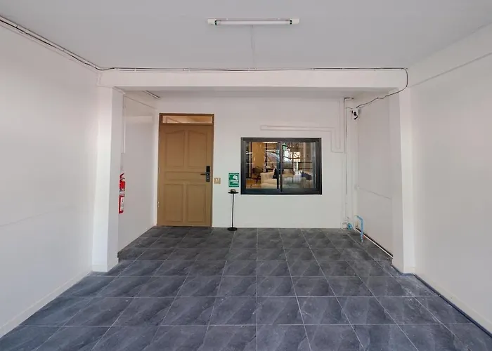 別荘 Baan Sukhumvit 101 *